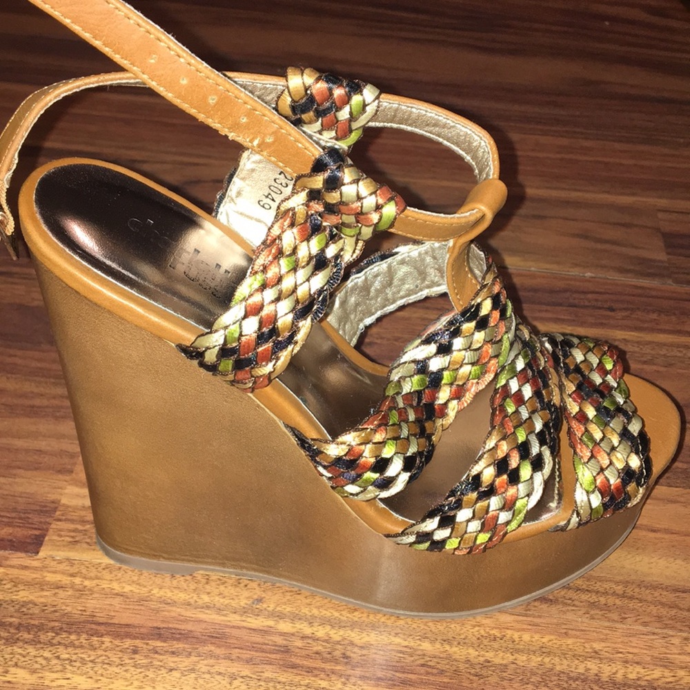 Wedges - Picture 2 of 3